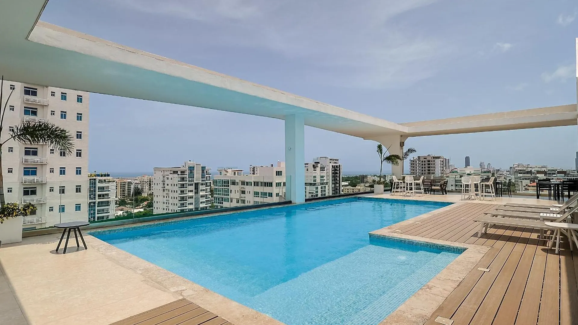 Chic Centric 1Br Apt, King Bed Los Prados 0*,  Dominican Republic