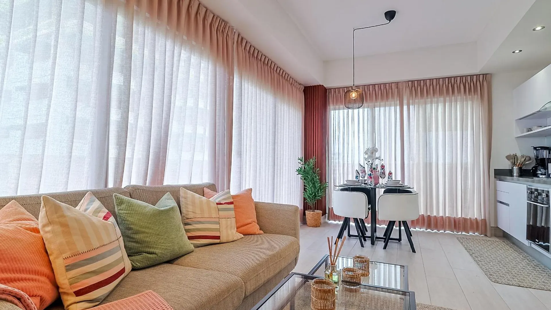 Chic Centric 1Br Apt, King Bed Los Prados 0*,