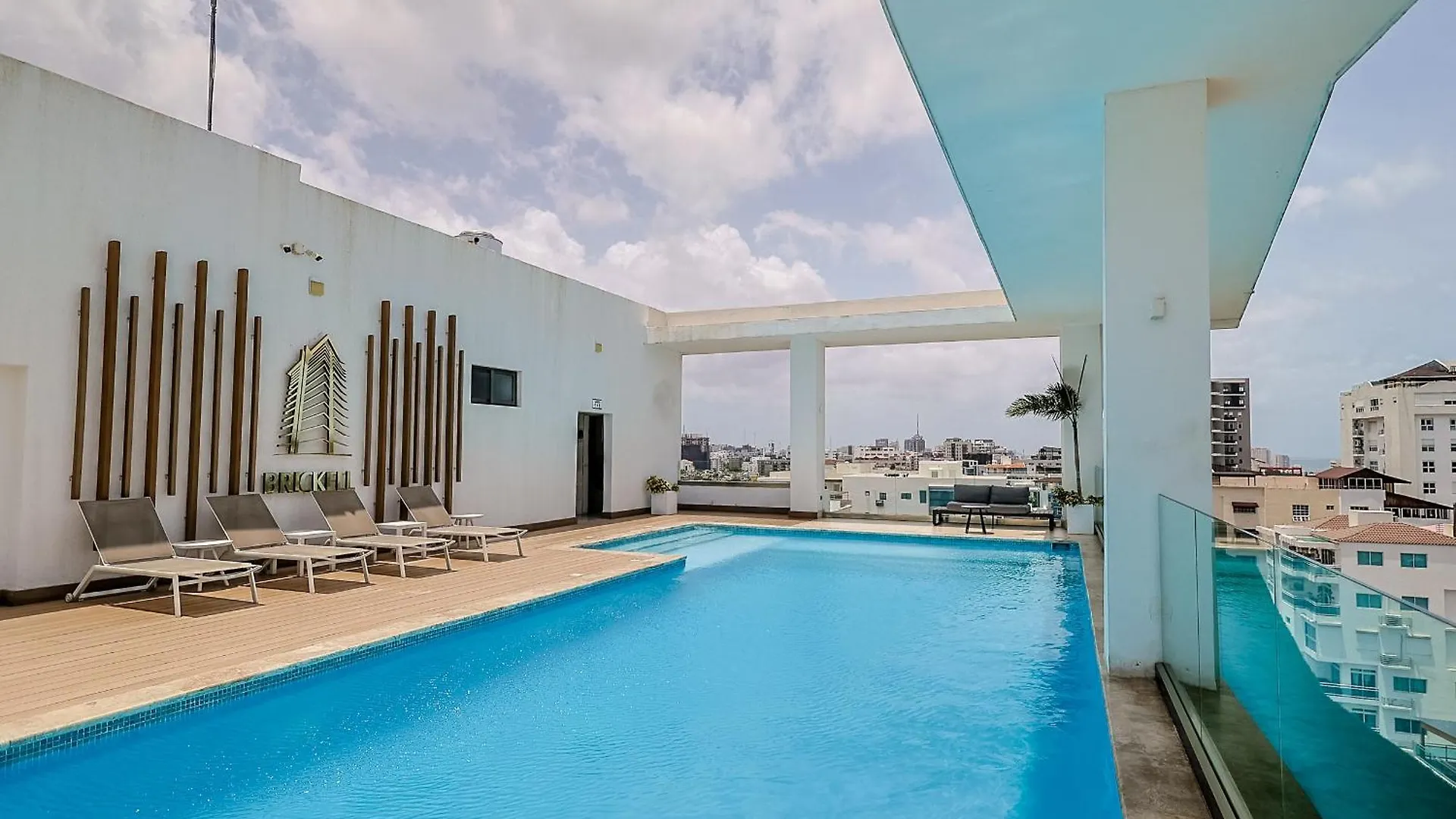 Chic Centric 1Br Apt, King Bed Los Prados Apartment