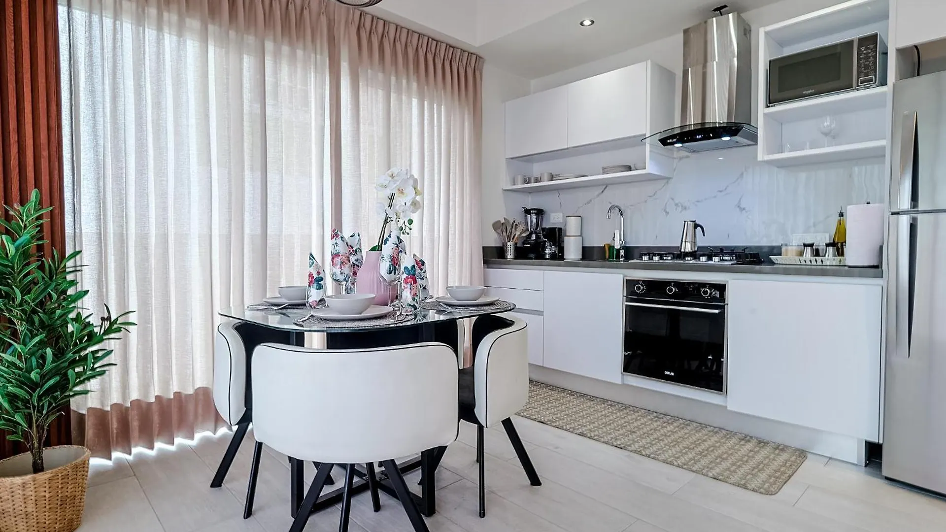 Apartment Chic Centric 1Br Apt, King Bed Los Prados