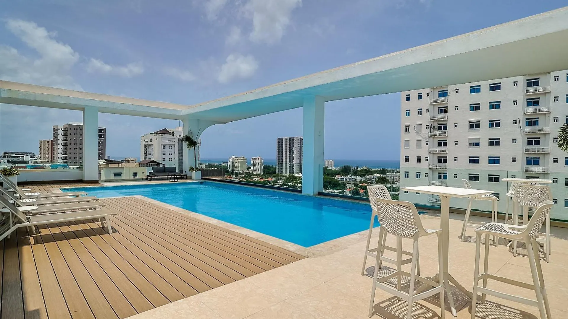 Chic Centric 1Br Apt, King Bed Los Prados Apartment