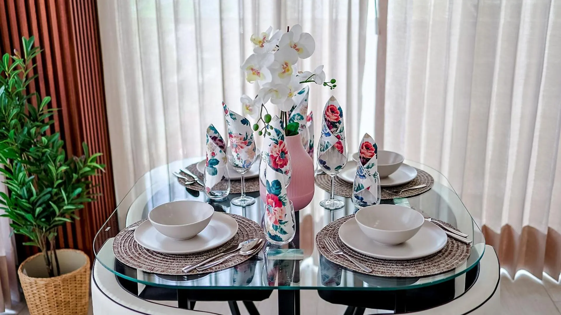 Chic Centric 1Br Apt, King Bed Los Prados Apartament